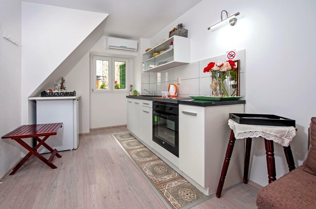 Apartman Delfin Rovinj Buitenkant foto